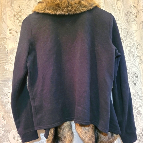 Hollister Size M Navy Blue Cardigan w/Brown & Tan Faux Fur Lining - Picture 6 of 6